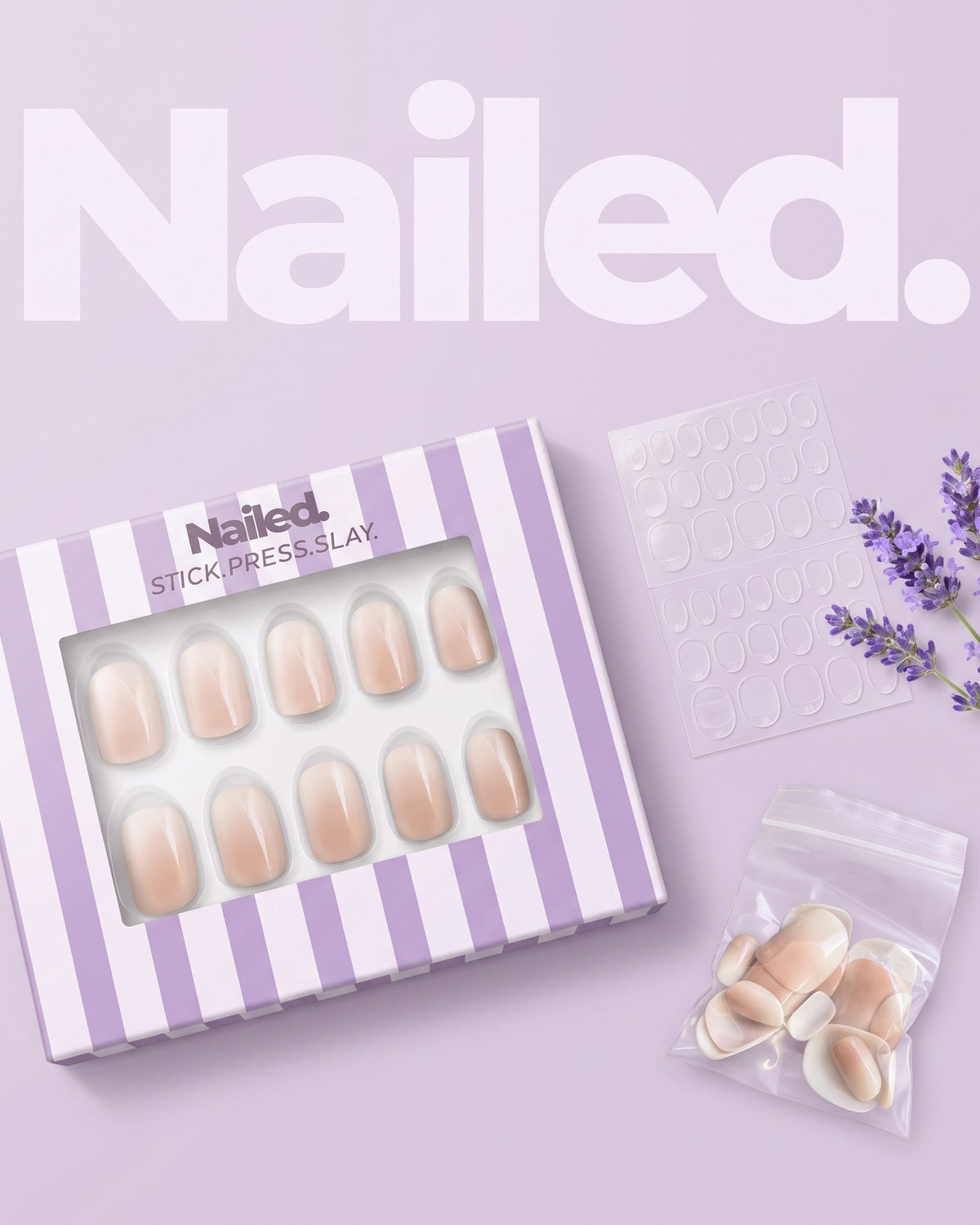 Planche d'autocollants avec la boîte Nailed et les ongles de rechange