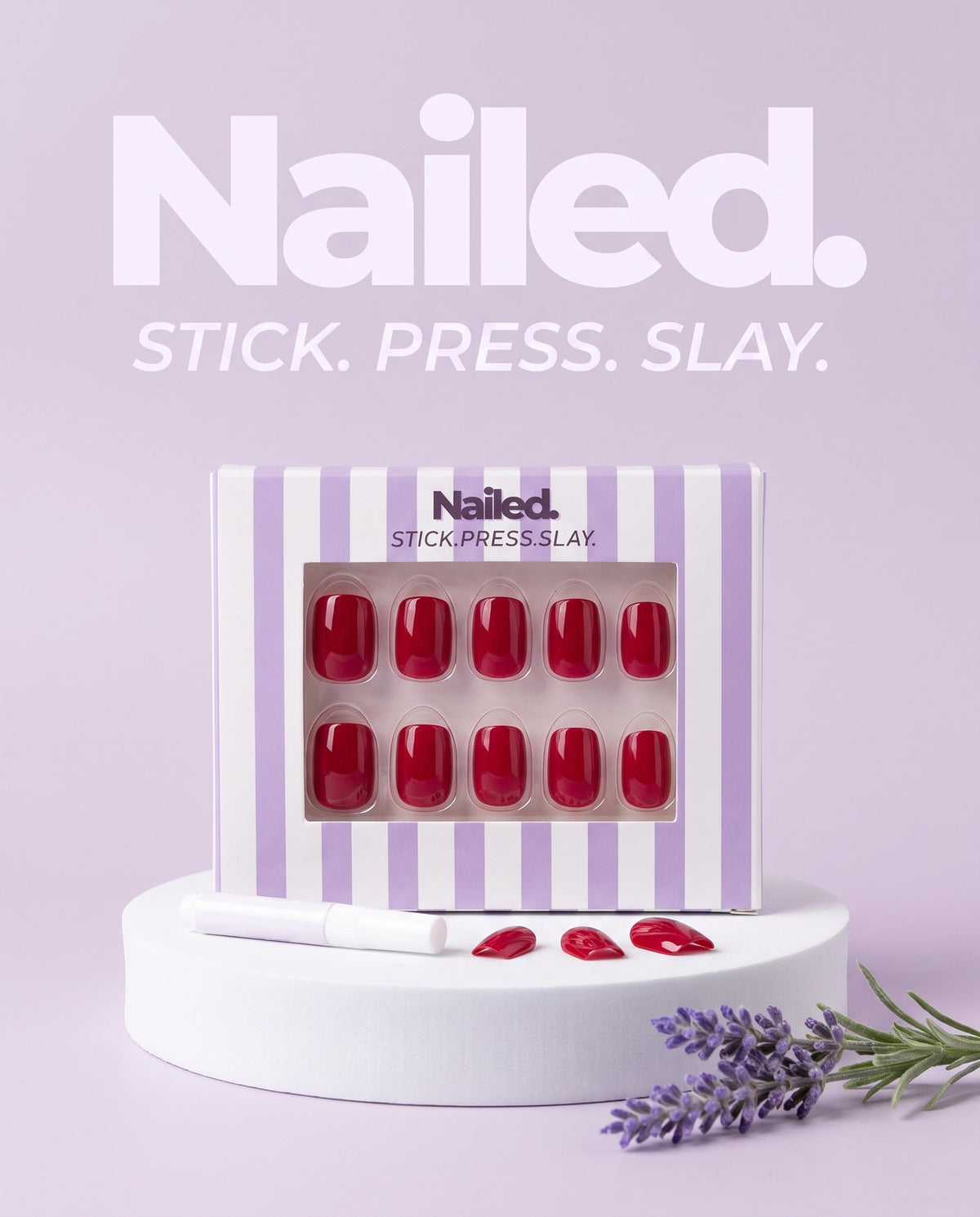 Boîte Nailed. Cherry Bomb sur socle