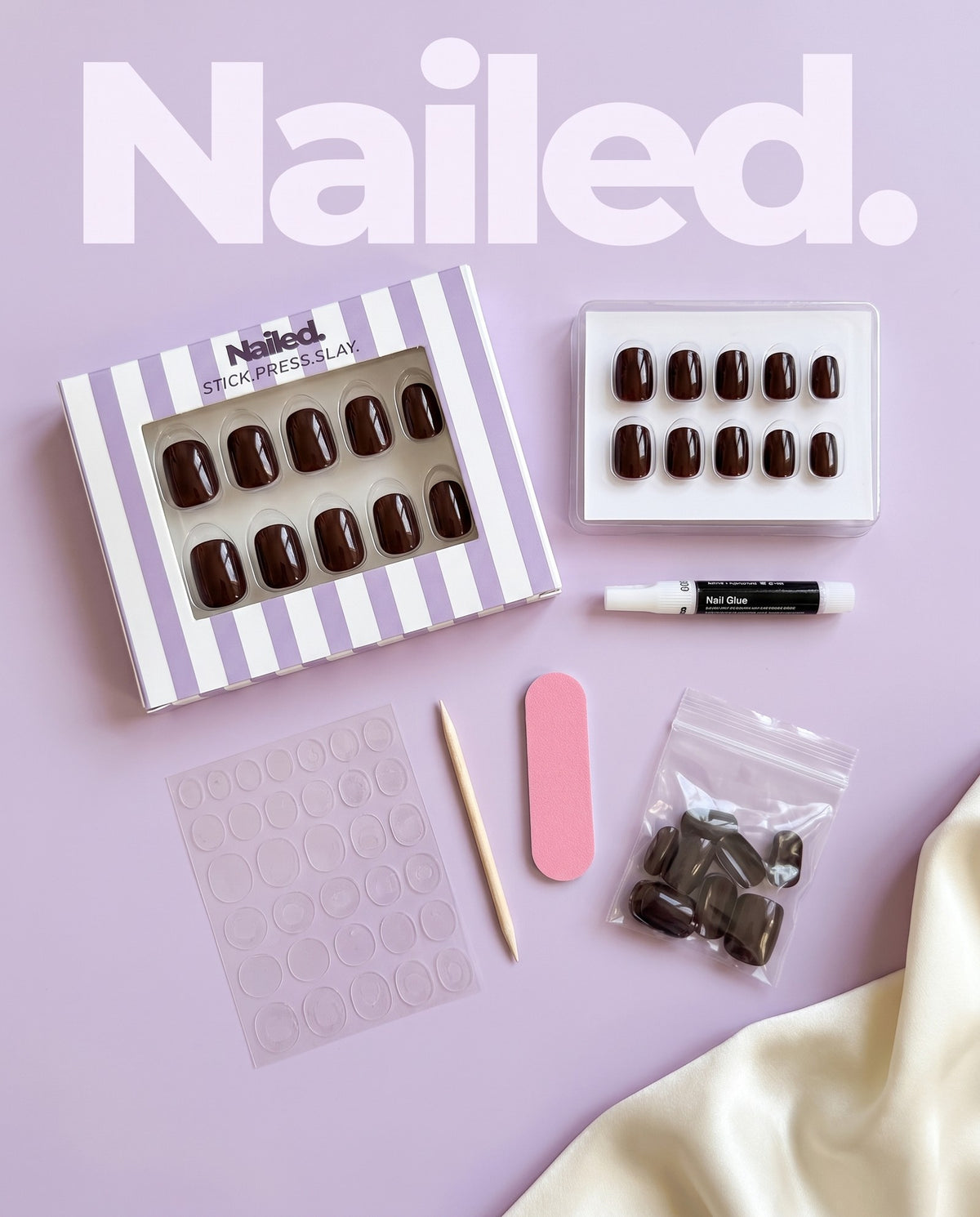 Kit Nailed. Browny complet, flat lay